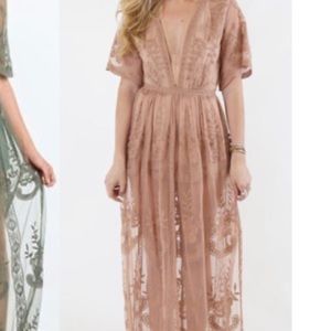 Wishlist Plunging Neckline Lace Maxi Dress - Mocha